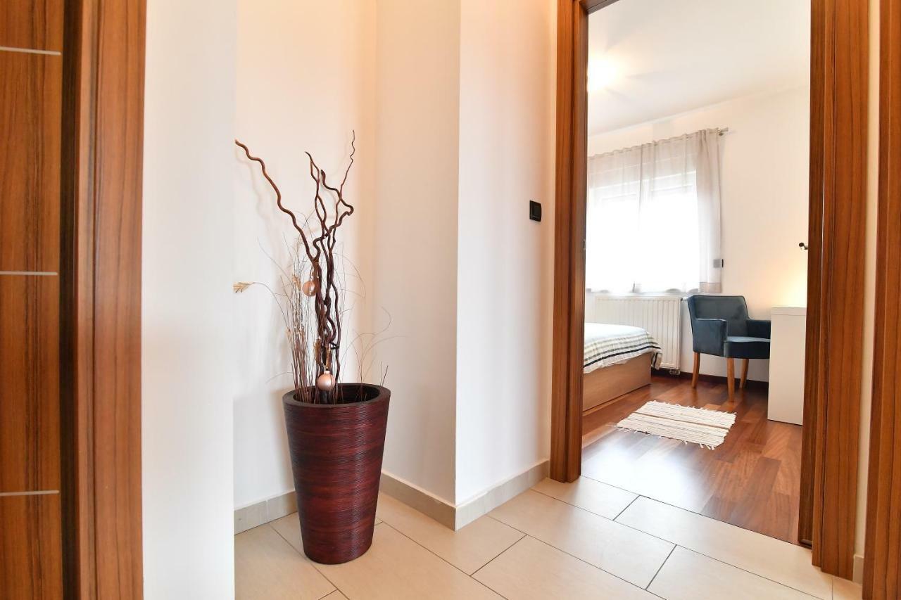 City Penthouse Vita Πούλα Εξωτερικό φωτογραφία