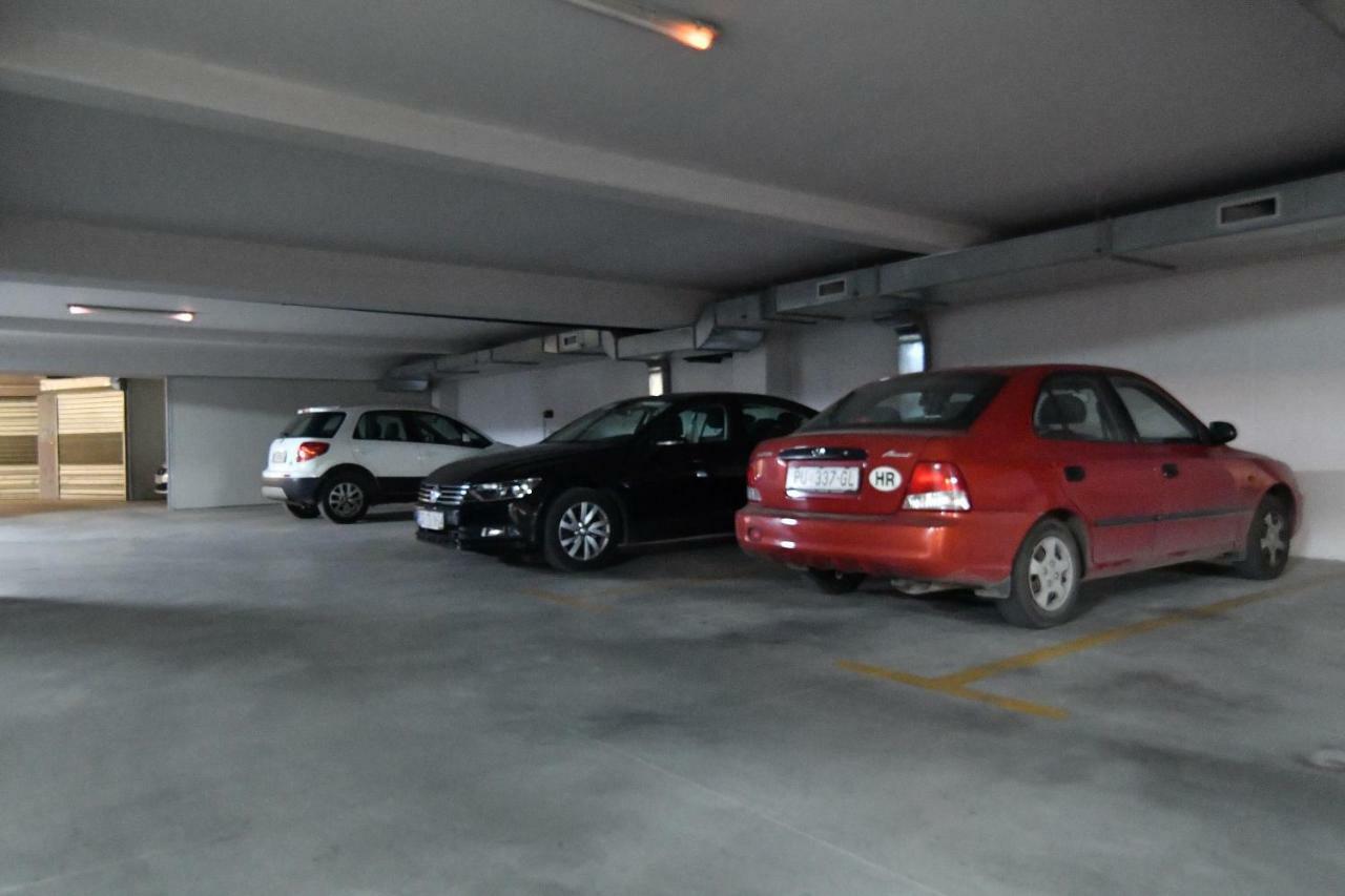 City Penthouse Vita Πούλα Εξωτερικό φωτογραφία